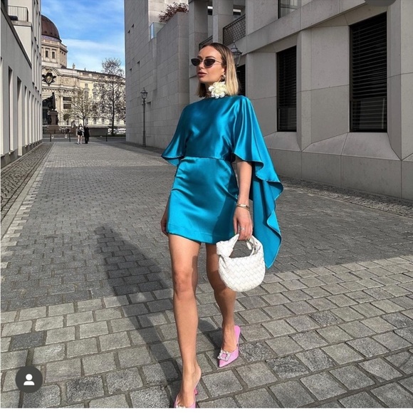 Zara SATIN EFFECT MINI CAPE DRESS - Picture 9 of 15